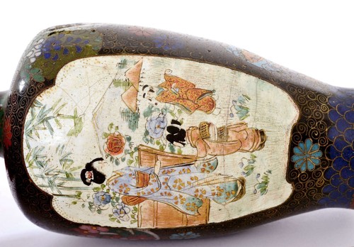 Vase geisha et samouraï japonais émaillé cloisonné années 1900 peint à la main - Photo 2 sur 10