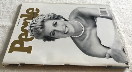 People & Newsweek Magazine Farewell Princess Diana Issues September 15, 1997 - Afbeelding 4 van 5