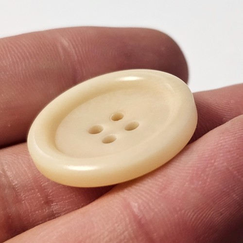 6 Stück Knöpfe Knopf Kunststoff 15,18,20,23,25,28mm Beige Farben Hohe Qualität - Picture 4 of 5