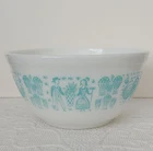 Vintage PYREX Bowl ~ Amish Butterprint Blue ~ 402 ~ 1.5 Quart ~ Nice