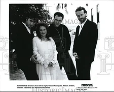 1995 Press Photo The directors on the set of "Four Rooms." - lrp36447