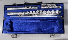 Vintage Gemeinhardt Elkhart USA 2NP Silver Flute With Hard Case 18224 