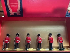 TRADITION LIMITED EDITION SET #21 * COLDSTREAM GUARDS, PRESENT DAY * #43 OF 2000