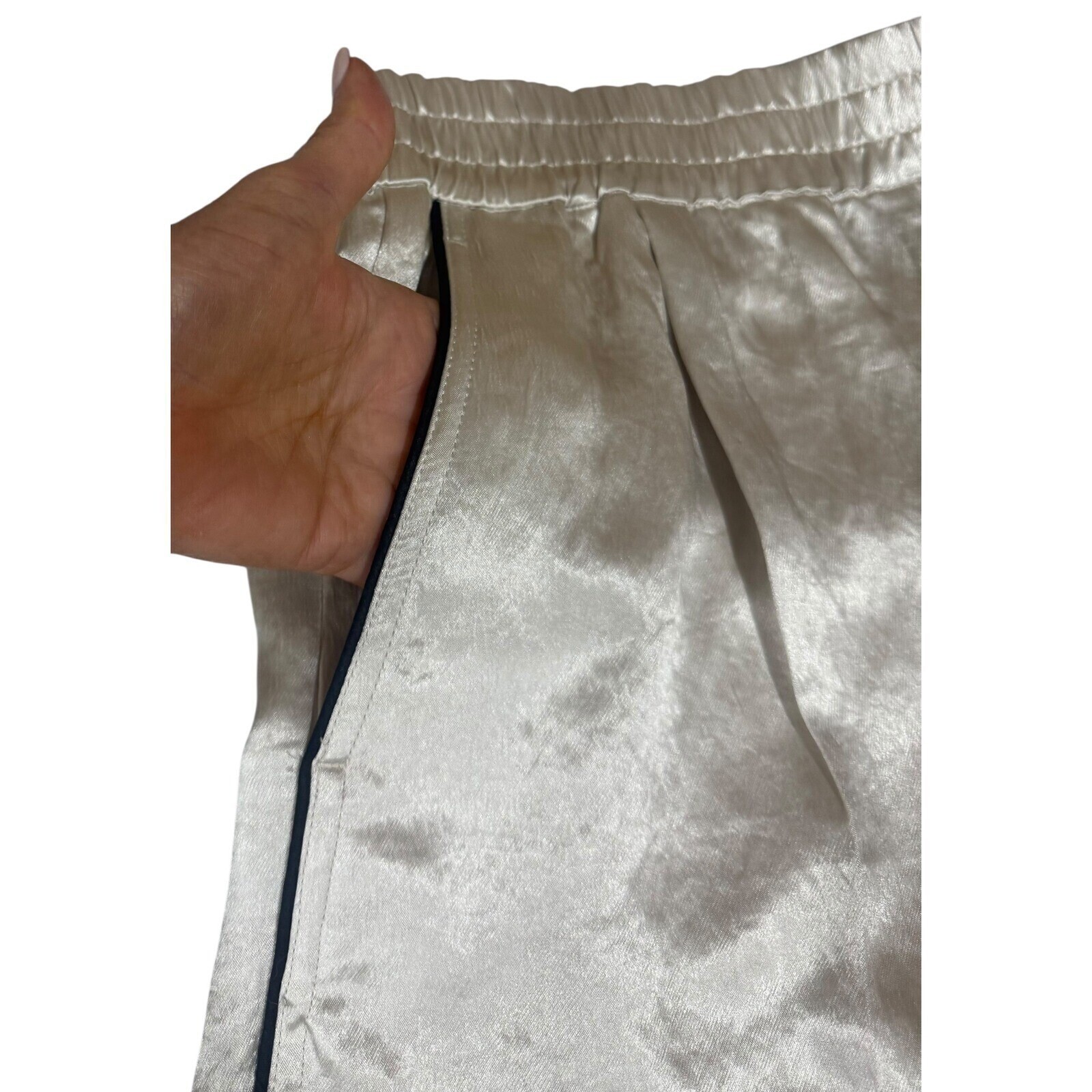 Helmut Lang Women's RRP $325 Crinkle Shorts Ivory Beige Pockets Pullon SZ S image 5
