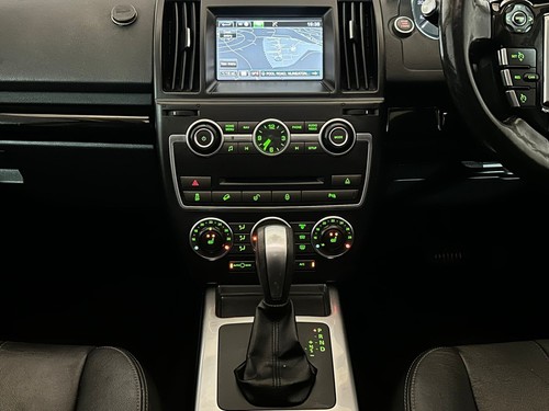 2014 LAND ROVER FREELANDER HSE SD4 2.2 DIESEL AUTOMATIC 4WD 4X4 SUV 1 OWNER - Picture 14 of 19