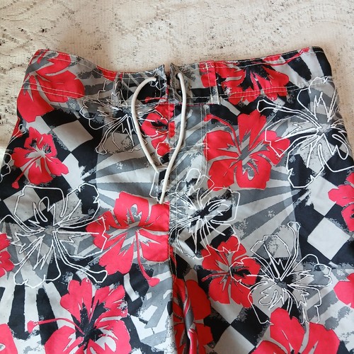 FreeStyle Revolution Boys Swim Trunks Sz 14 Floral Pattrn Shorts Mesh Lining W28 - Picture 3 of 14