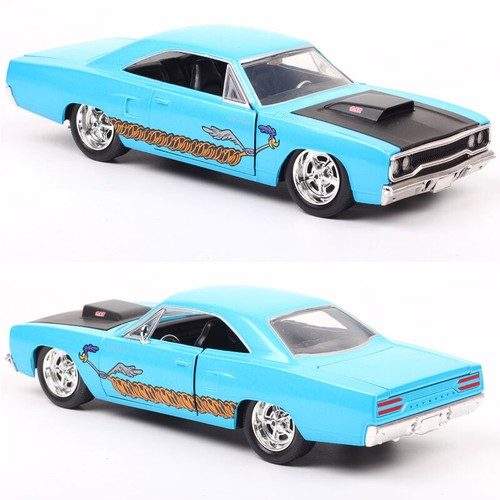 Jada 1/24 1970 Plymouth Road Runner Muscle Car Diecast Model Toy Looney Tunes