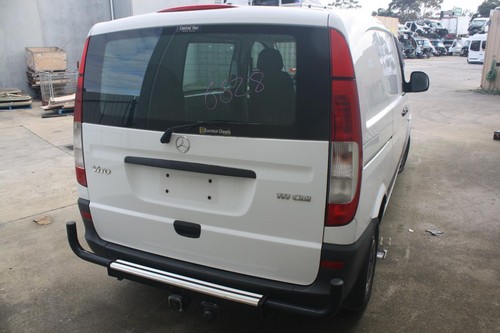 MERCEDES BENZ VITO 639 05/2004-09/2013 LEFT SLIDING DOOR ROLLER CENTRE - Picture 5 of 12