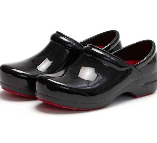 Anywear SRANGEL Women's Healthcare Professional Closed Back Clog Black Patent 11