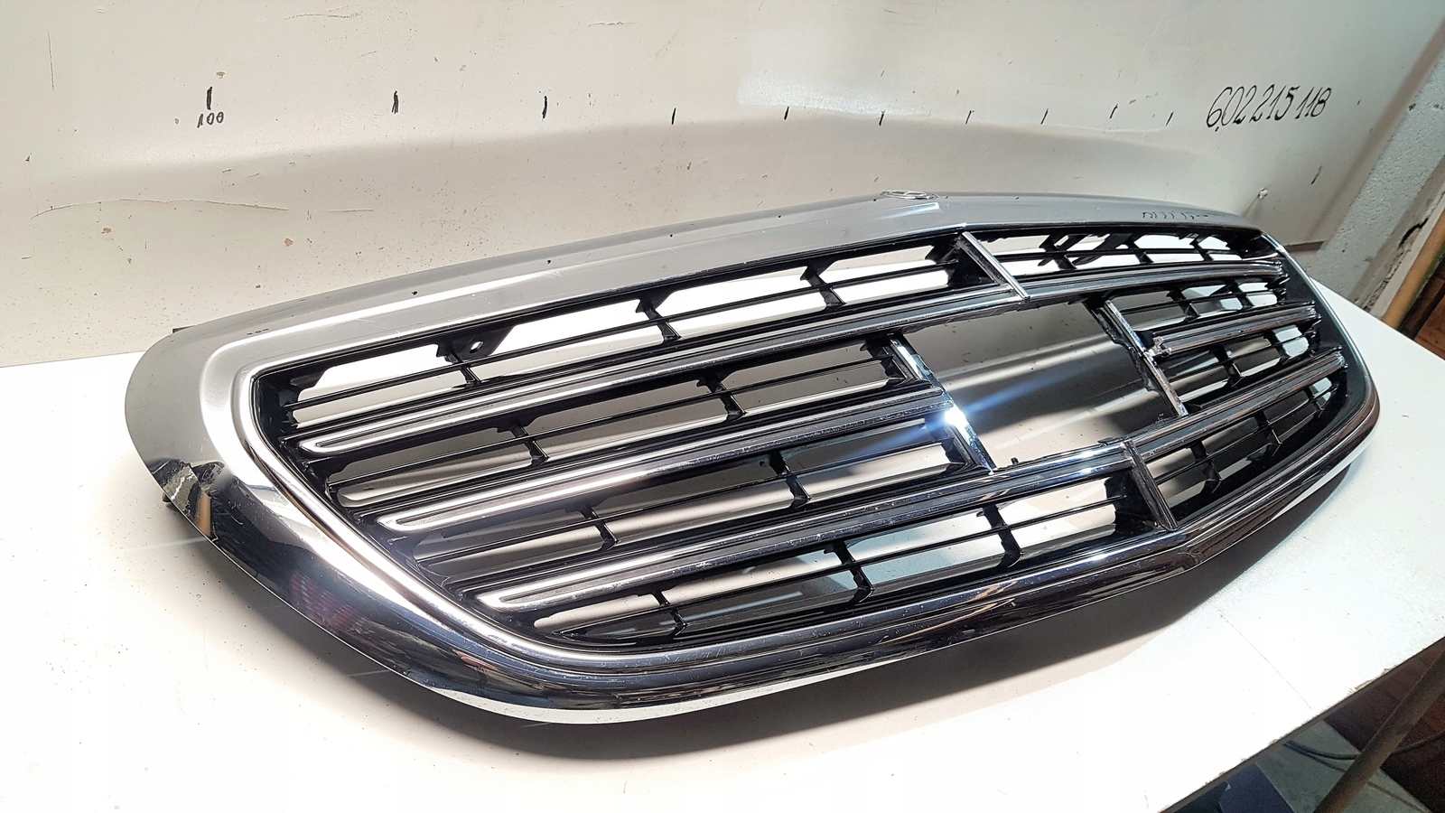 Mercedes-Benz W213 Kühlergrill A2138808902 Frontgrill Kühlergitter 