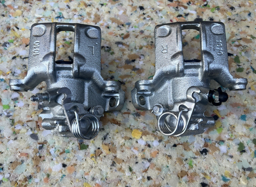 Neue (andere) Paar Caterham 7 / Ford Sierra XR4i Bremssättel hinten - Bild 2 von 5