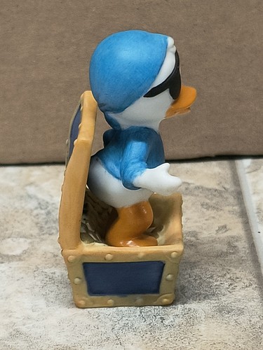 Rare Disney Schmid Uncle Scrooge Dewey Ceramic Figurine Pirate rare 3” tresure - Picture 3 of 5