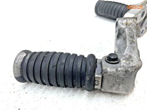 1999 99 Triumph Adventurer 900 front foot pegs rest - Picture 9 of 10