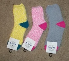 NWT Women's Fuzzy Fluffy Socks by Yacht & Smith Motif New Add Prs $.75 Ship Ea