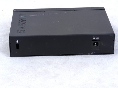 Linksys LGS105V2 5-Port GIGABIT SWITCH, 1000Mbps, NO POWER ADAPTER, Pre-Owned - Picture 7 of 8