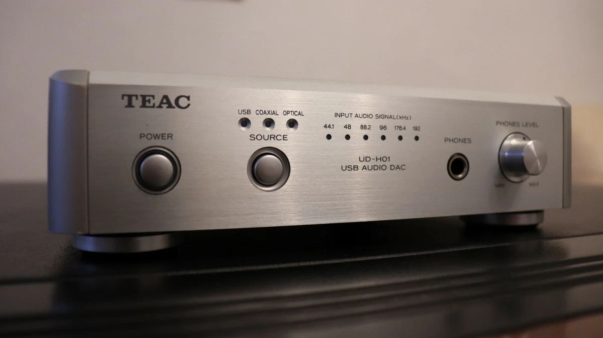 TEAC UD-H01 USB Audio DAC - Headphone Amplifier 230V XLR