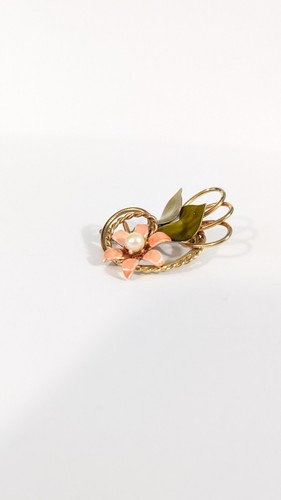 Broche vintage de perlas sintéticas con flores en tono dorado - Imagen 3 de 7