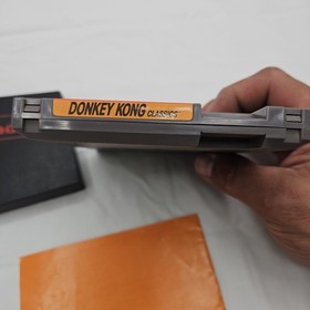Nintendo NES Donkey Kong Classics (1988) Game Cartridge with manual