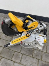 Dewalt DW717XPS 250mm double bevel compound sliding mitre saw 110v