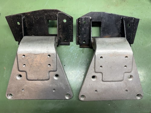NOS Jaguar XKE E-Type S1 S2 Door Hinge Pair BD15495 BD15496 Martin Robey