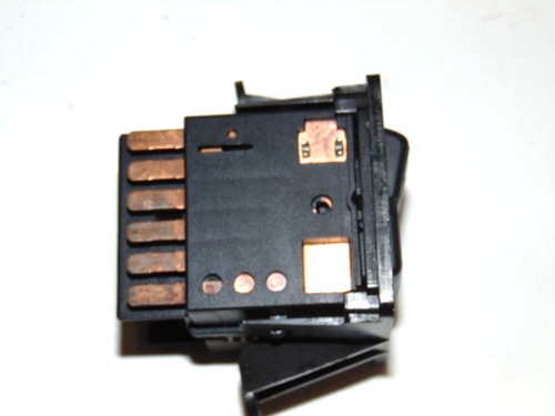 Headlight switch with housing Cutlass 83 84 85 86 87 88 - Picture 3 of 3