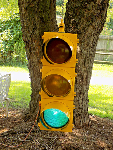 Complete 12" Lens Refurbished Aluminum Traffic Light Signal with Sequencer