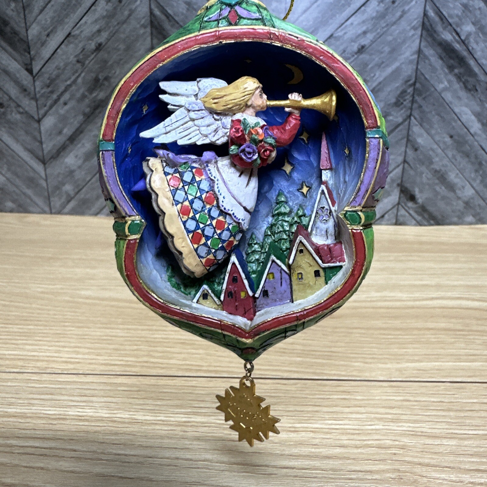 2008 JIM SHORE A HEAVENLY TUNE ANGEL VILLAGE CHRISTMAS ORNAMENT DANBURY MINT