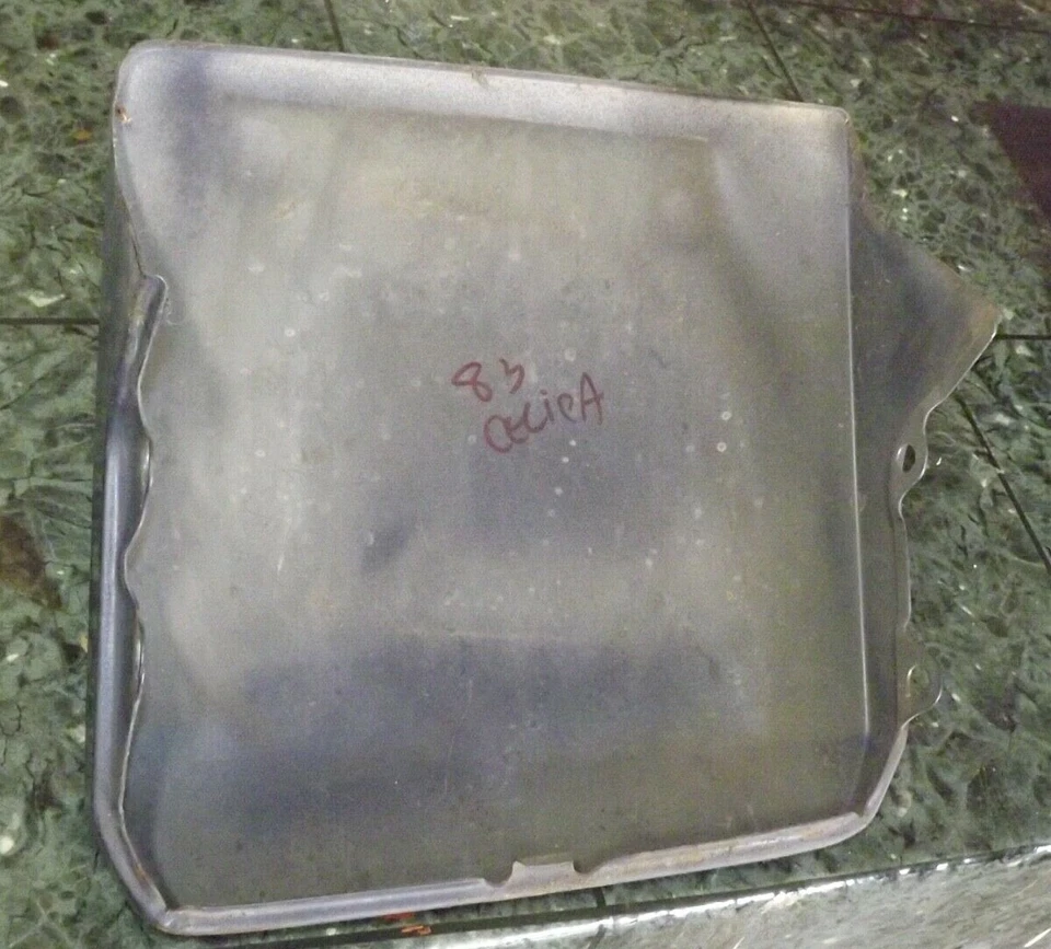 OEM 83-85 Toyota Celica Supra MA67 faro pasajero exterior cubierta metálica FR Foto 4 de 4