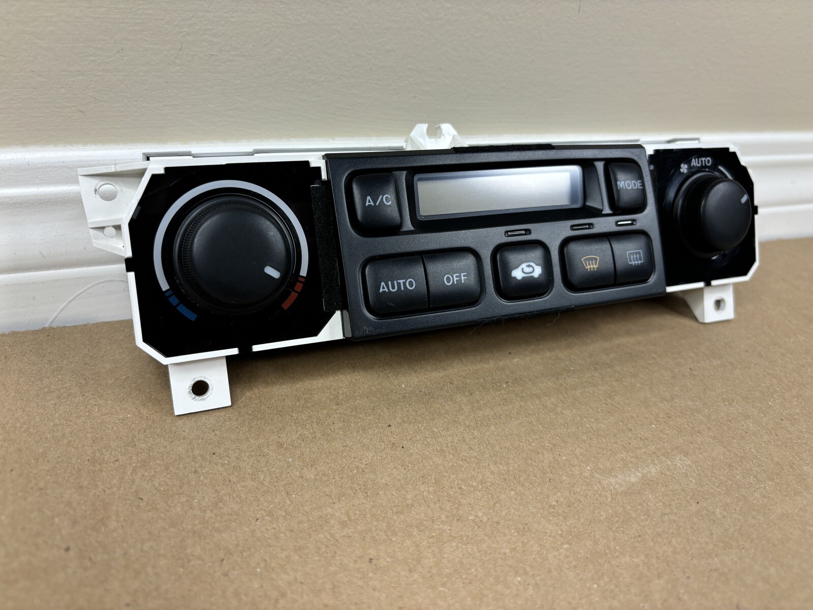 Picture 2 of 9
