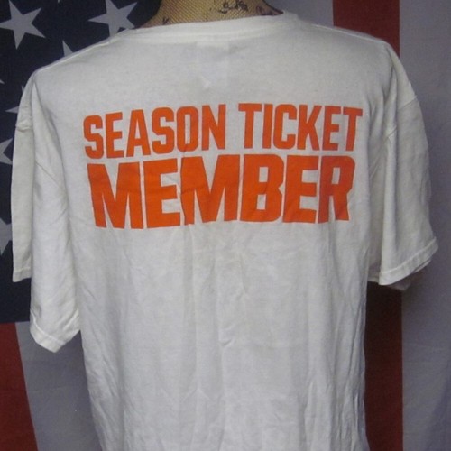 CLEVELAND BROWNS vtg lrg T shirt Season Ticket Member football helmet tee NFL - Picture 2 of 3
