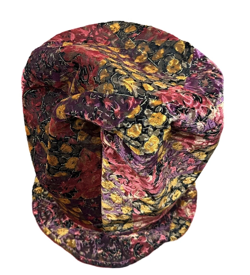 Sombrero de terciopelo de Mardi Gras colorido paraíso veneciano de colección Foto 3 de 4