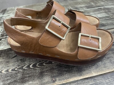 Kelsi Dagger Brooklyn Leather Sandals Large Buckles Brown Women s Size 7.5 EUC