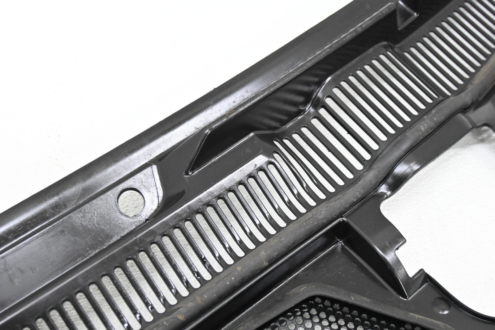 ⭐ 03-12 Bentley Continental Front Windshield Wiper Cowl Vent Grille Molding Oem