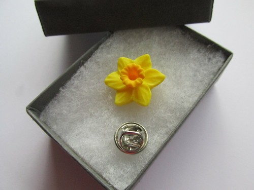 Handmade Yellow Spring Daffodil Brooch Tie Lapel Tac - Made in UK - Boxed - Picture 2 of 11