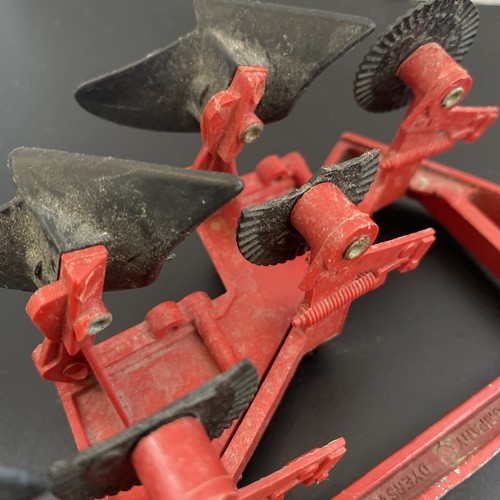 VTG The ERTL Co red 3 Bottom farm Plow with Hitch USA READ - Picture 3 of 14