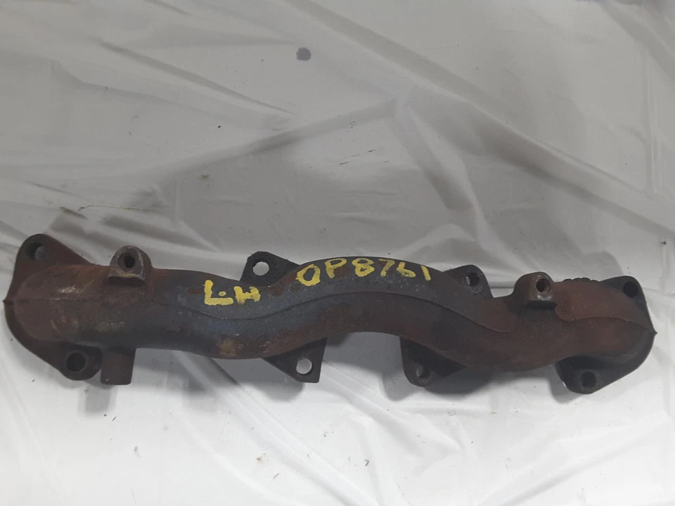 Colector de escape delantero izquierdo usado se adapta a: Chrysler Voyager 2000 6-181 3,0 L L. delantero Foto 2 de 4