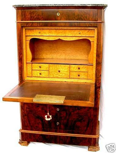 Armadi d'antiquariato originale da Francia