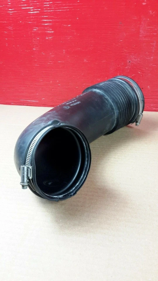 2004-2005 BMW E63 E64 645CI Intake Hose Tube 7521024 OEM - Image 3 of 4