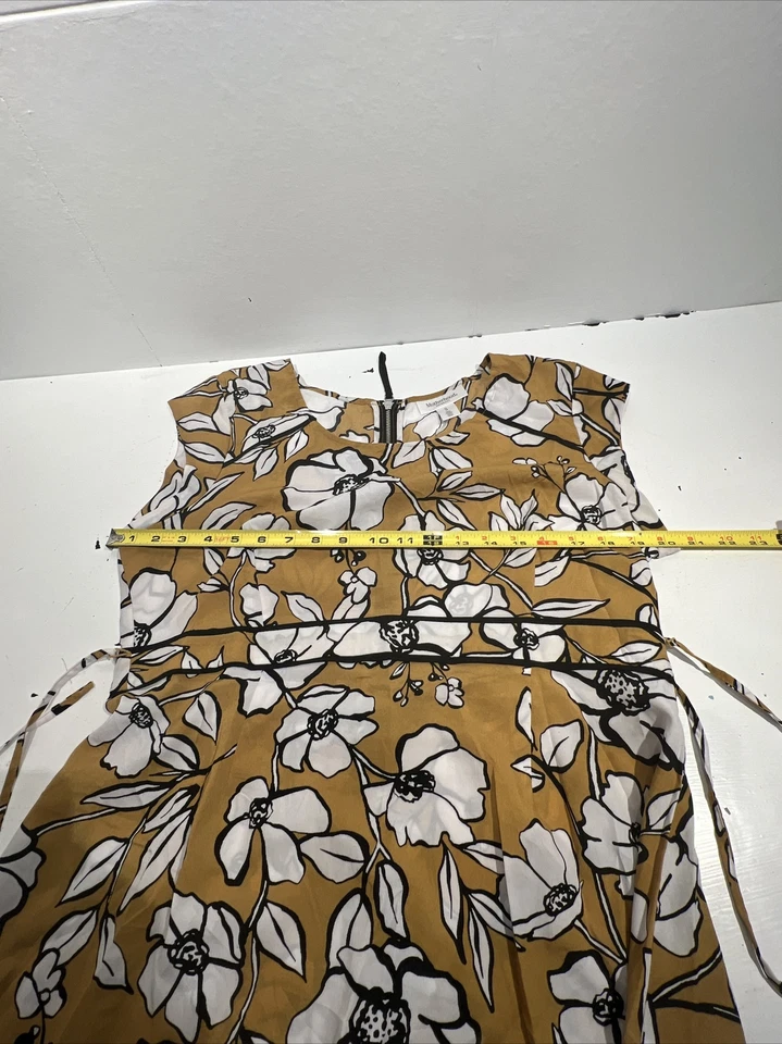 Motherhood Maternity yellow Floral Maternity Top shirt sleeve shirt medium - Image 4 of 4