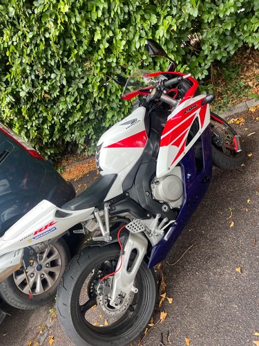 honda fireblade 1000rr - Picture 4 of 5