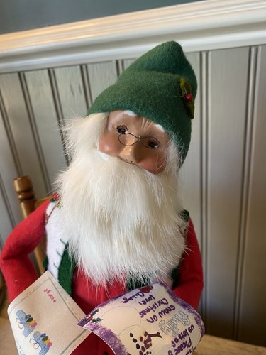 Byers Choice Carolers Santa in Rocking Chair Reading Christmas Letters - Imagen 2 de 9