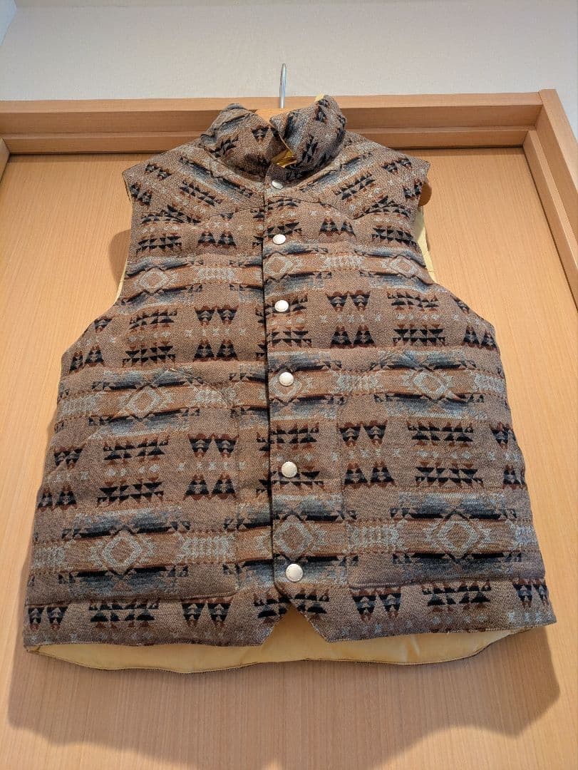 Pendleton x Beams Native Pattern Down Vest M Ligh… - image 3