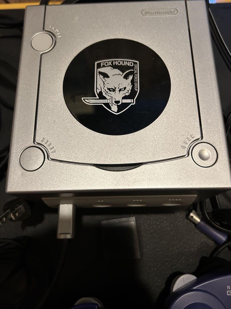 Picture 2 of 3