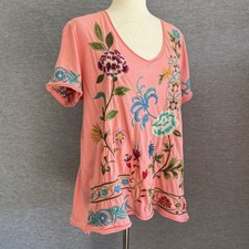 Johnny Was Sheri Embroidered Top Size M Boho Floral Garden Pink Everyday Tee