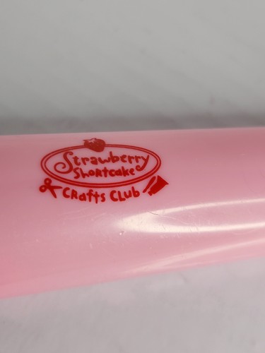 Vintage Strawberry Shortcake Crafts Club Pink Plastic Ice Cream Scoop 7” - Picture 3 of 5