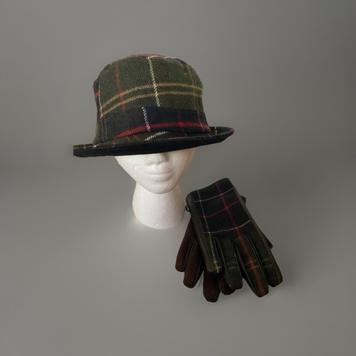 WINTER BARBOUR ROMELDALE TARTAN MÜTZE + HANDSCHUHE SET GROSS DAMEN GESCHENK 🎁 - Bild 1 von 11