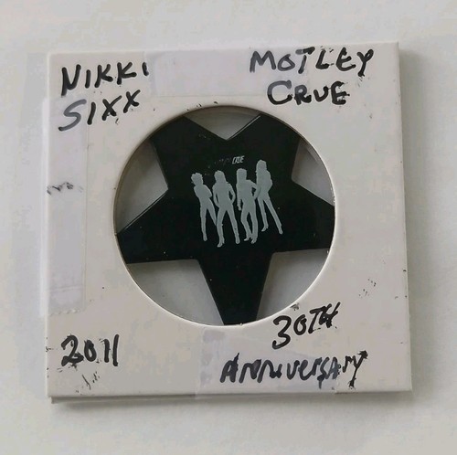 Motley Crue Nikki Sixx Guitar Pick 30th Anniversary Tour Issued Star Pick - Picture 6 of 6