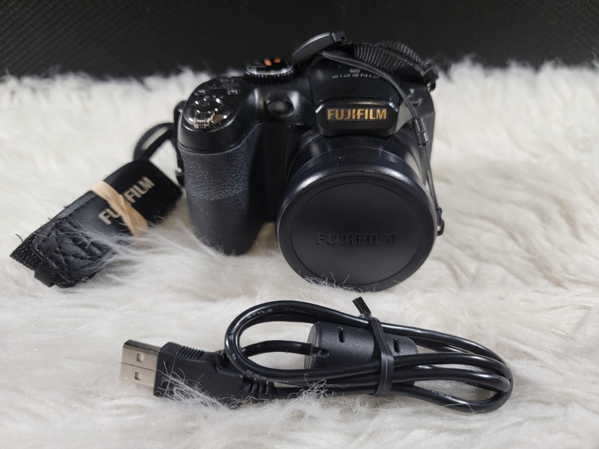 Fujifilm FinePix S Series S2800HD 14.0MP Digital Camera - Black