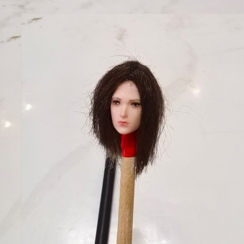 Linda cabeza de niña tallada esculpida modelo 1/12 pelo castaño para figura de acción femenina de 6" - Imagen 1 de 5