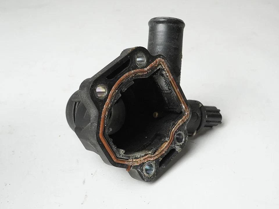 2008 - 2012 Land Rover Lr2 3.2L Engine Thermostat Water Coolant Temperature Foto 4 de 4